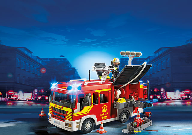 Masina de pompieri playmobil city action kizo.ro imagine 2022 protejamcopilaria.ro